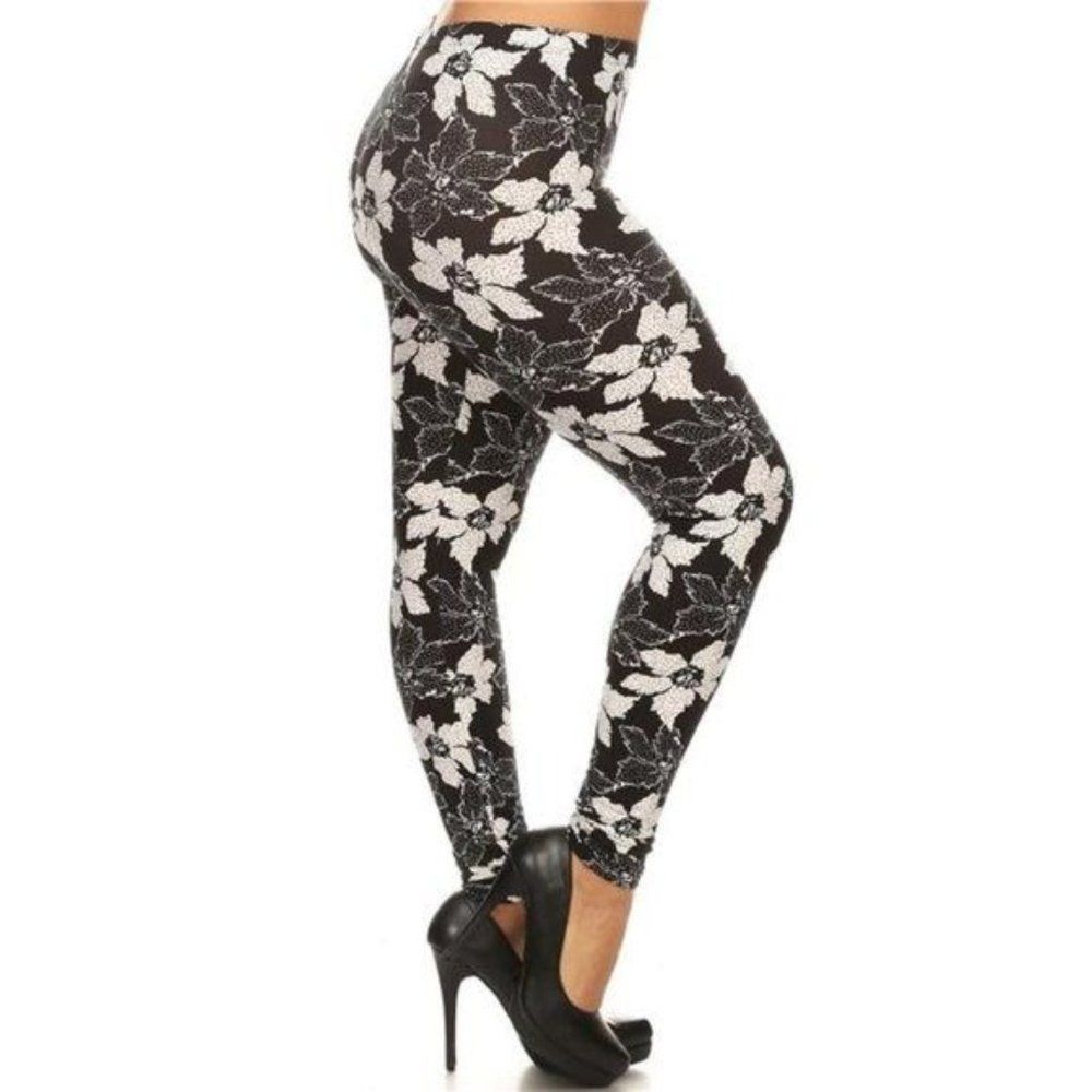 Curvy Plus Black and White Floral Pattern Leggings